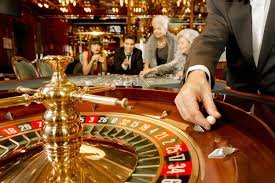 Tampilan Fortune Tiger dengan simbol harimau dan tema Asia di 77lucky